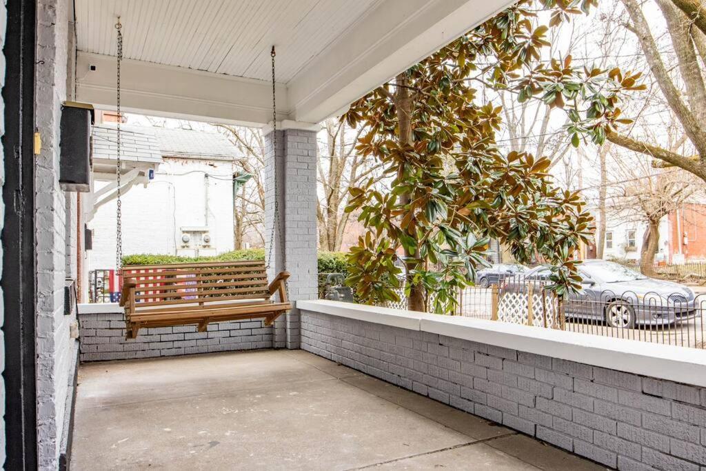 Private Home-Backyard-Parking Near Nulu Downtown 路易斯威尔 外观 照片